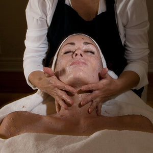 Laurel Sun Damage Repair facial